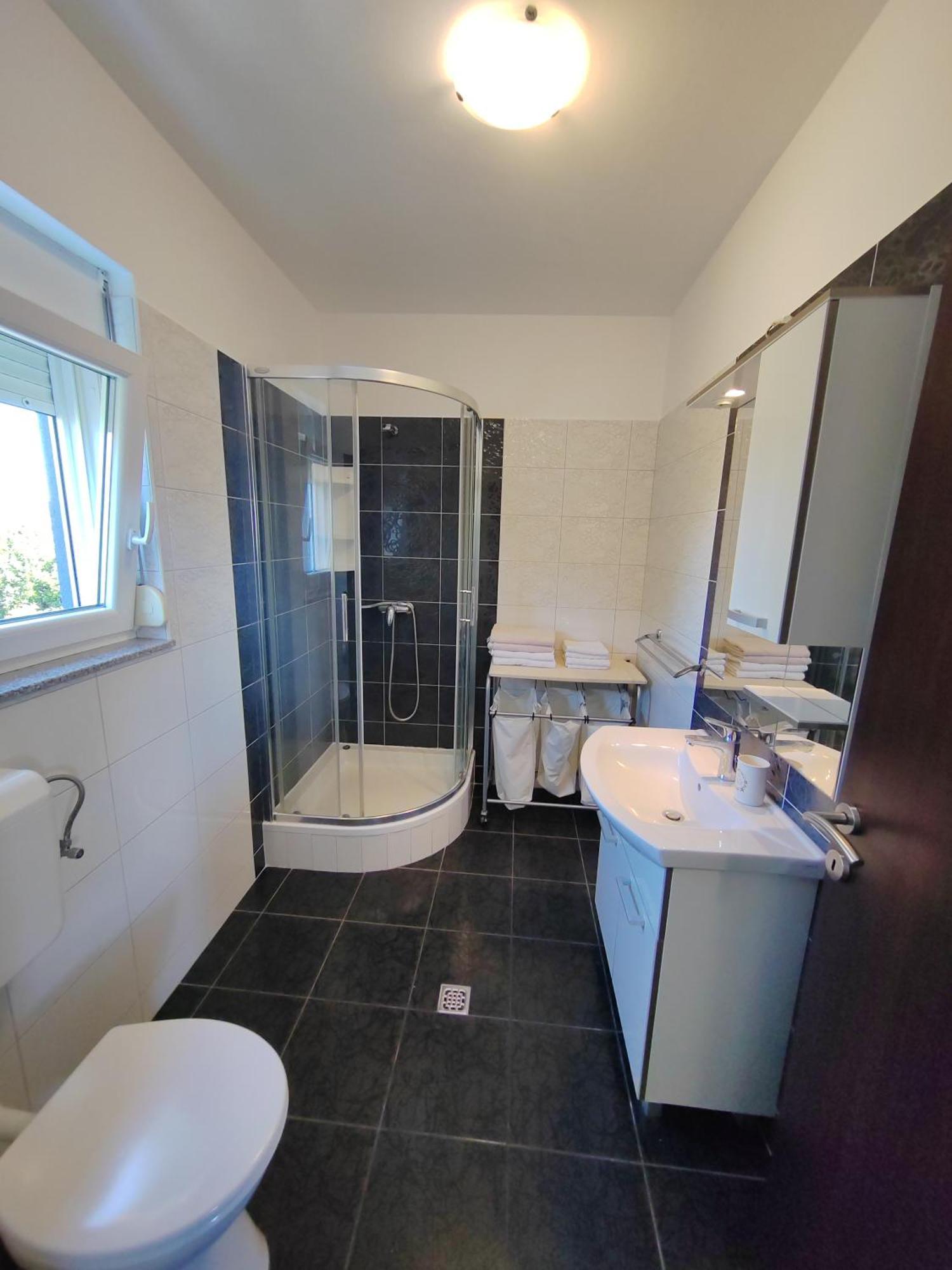 Apartment Zatonka 2 Zaton  Bagian luar foto